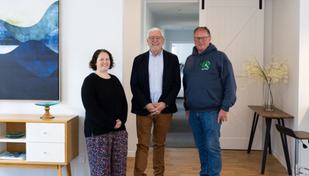 T Charity House Auction